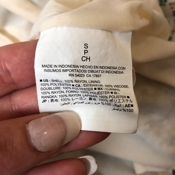 Old Navy Pockets Mini Circle Skirt Floral Small - Picture 9 of 9